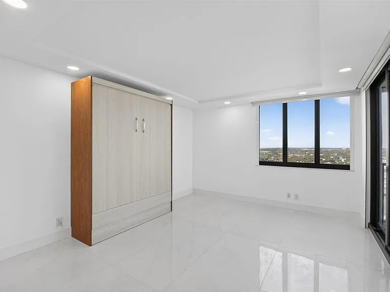 3420 S Ocean Blvd #PHT — Photo 9