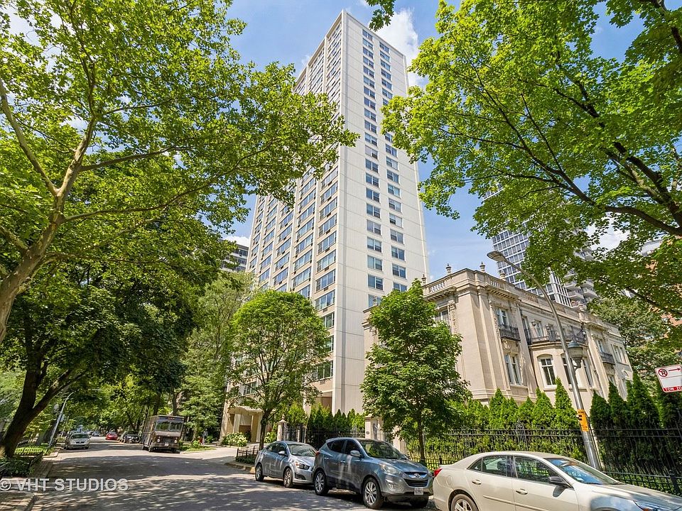 1st image of 336 W Wellington Ave APT 2202