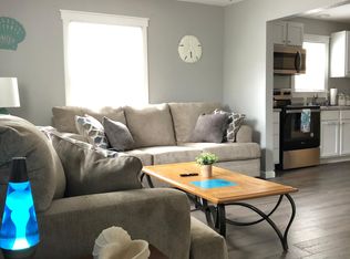 1033 S Crutcher Ave, Springfield, MO 65804