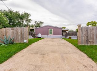 742 12th St, San Leon, TX 77539