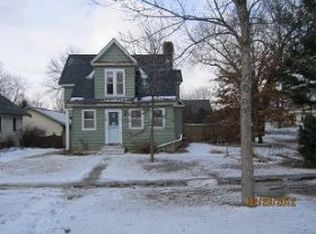319 N Pearl St, River Falls, WI 54022