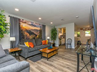 212 W 5th St APT C, Lexington, NC 27292