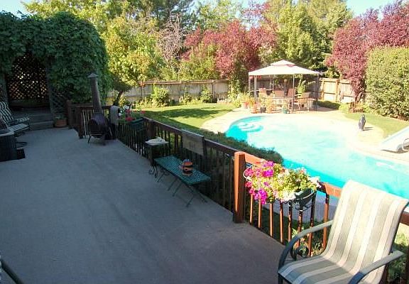 Deck/Pool