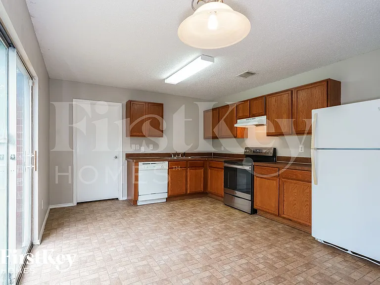 3356 Mojave Dr — Photo 6