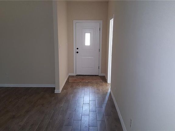 3rd image of 4433 Shackleford St