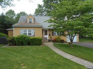 6-04 Mayfair Ter, Fair Lawn, NJ 07410