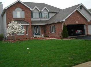 4703 Niswender Dr, Naperville, IL 60564