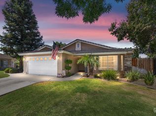 5812 Seasons Valley Ct, Bakersfield, CA 93313