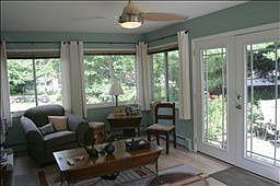 2nd image of 32 Ravenswood Ln