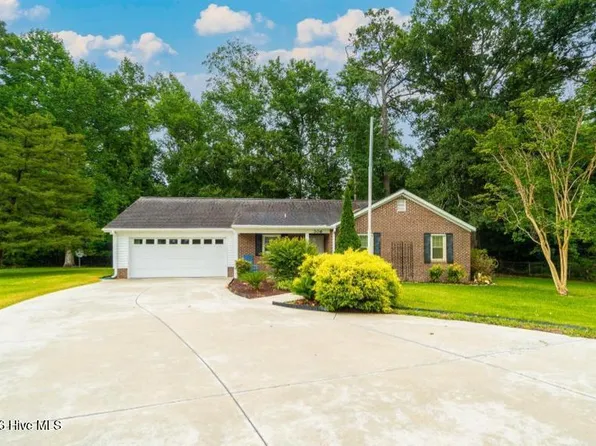 706 Barbour Road, Morehead City, NC 28557