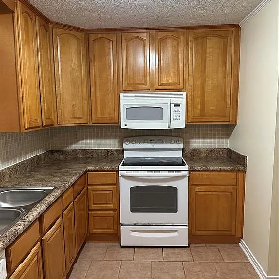 4355 Stein Ave #C — Photo 8