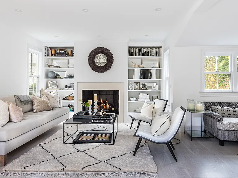11 Oakland Ave — Photo 3