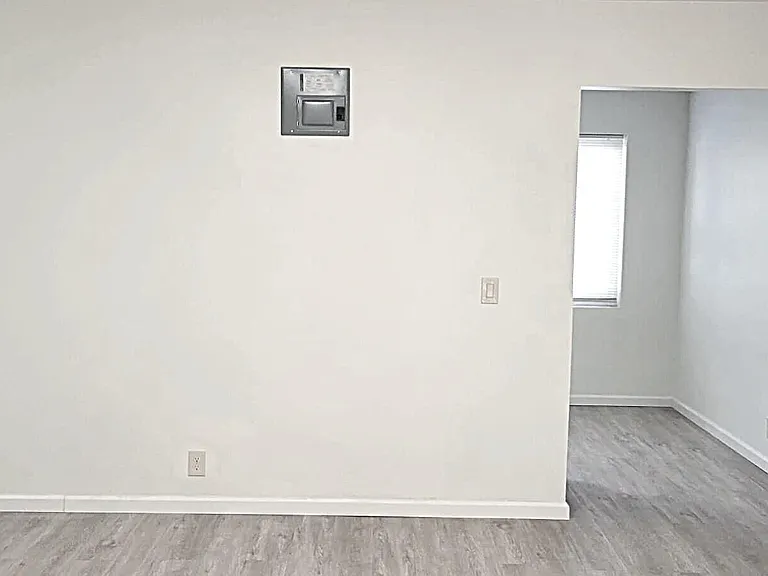2506 Washington St — Photo 9