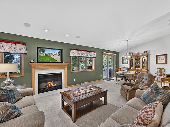 2nd image of 520 Green Valley DRIVE