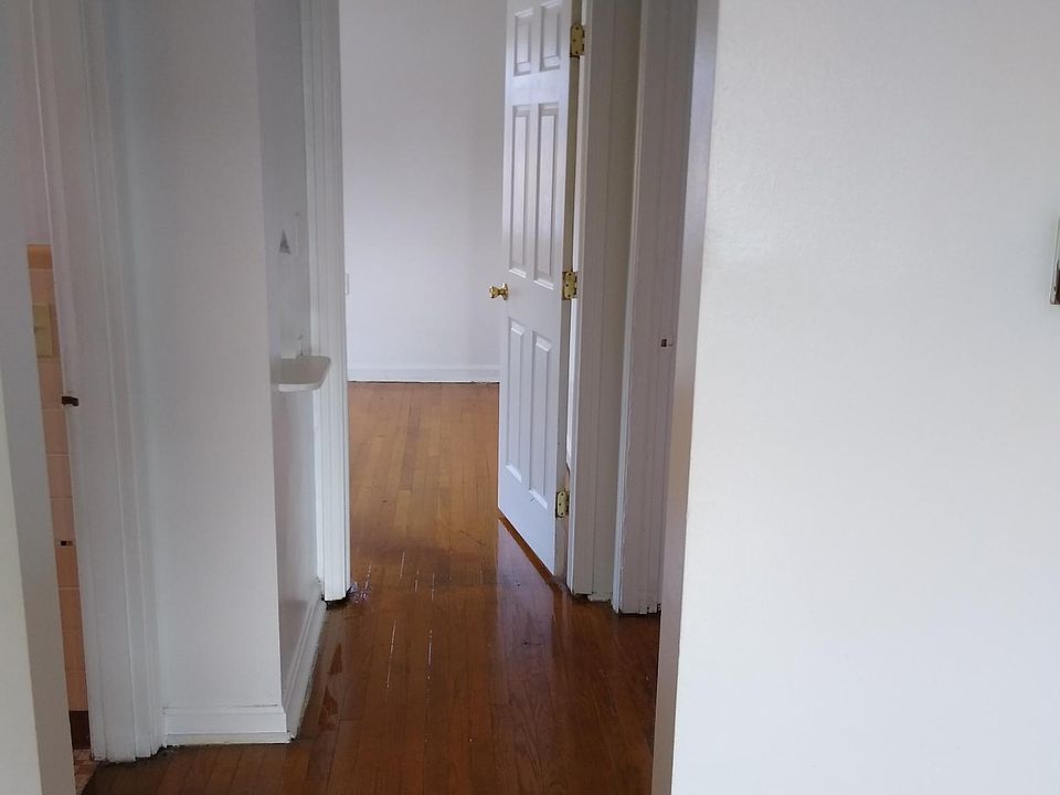 1st image of 1730 Losantiville Ave #4