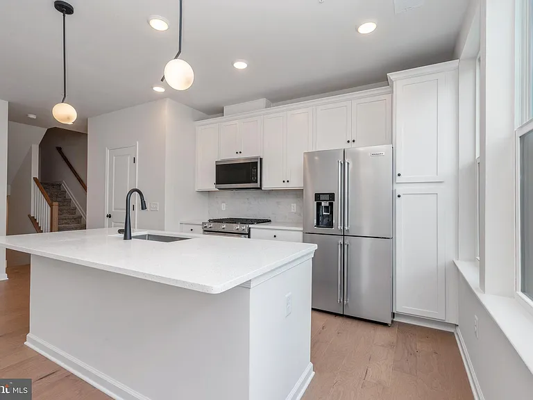 1210 Parker Blvd — Photo 11