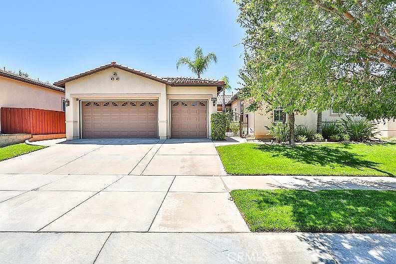 1st image of 36075 Eagle Ln