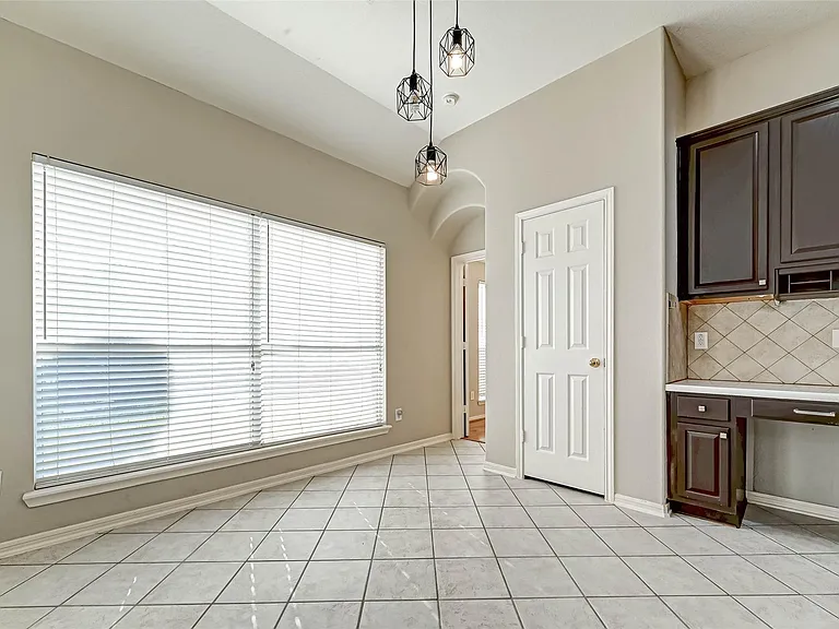21923 Shady Heath Ln — Photo 36