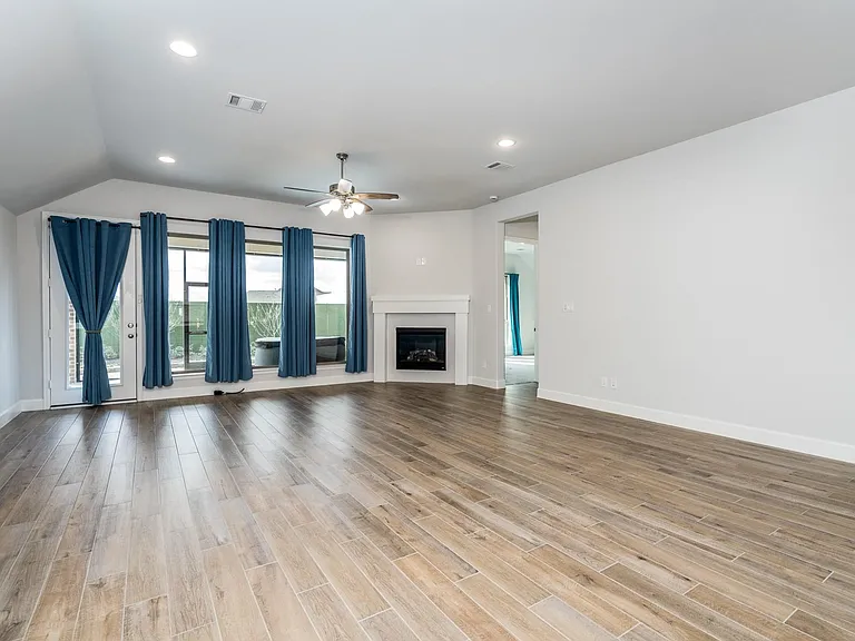 12715 Plaza Solana Pl — Photo 9