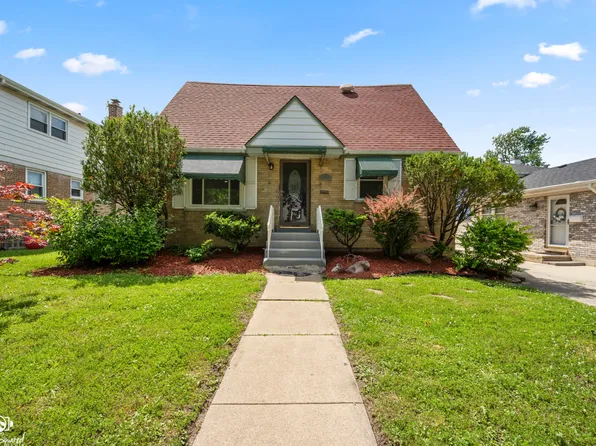 17552 Roy St, Lansing, IL 60438