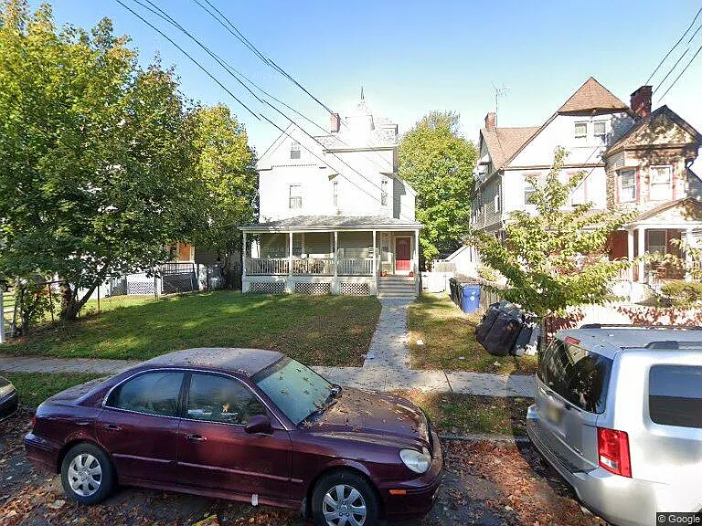 123 E 6th St #3 — Photo 14