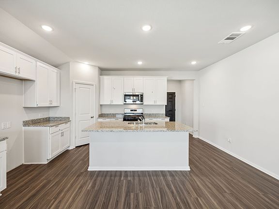 3rd image of 702 Rain Barrel Pl