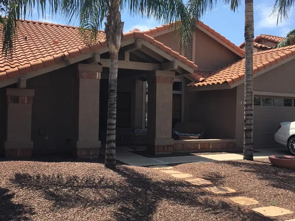 7001 W Wescott Dr, Glendale, AZ 85308