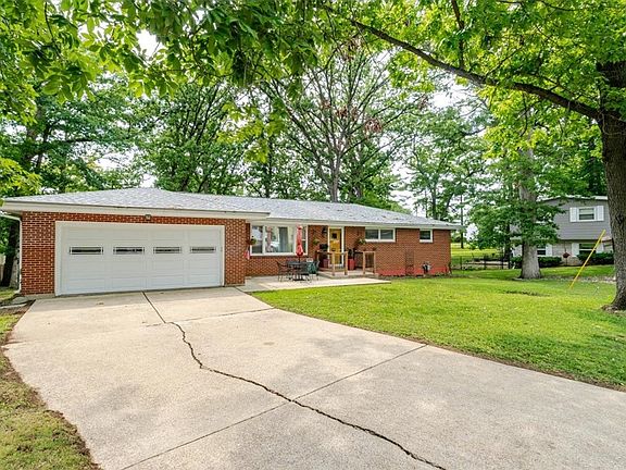 2nd image of 87 Woodhill Ct