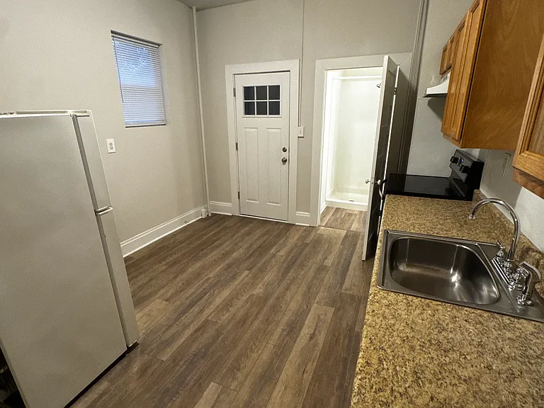 425 Carlisle St #425.5-A — Photo 5