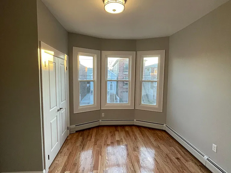 18 Poplar St #2L — Photo 9