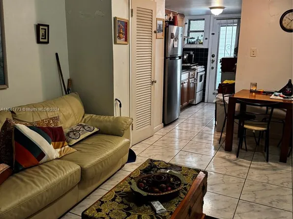 6490 Collins Ave APT 4, Miami Beach, FL 33141