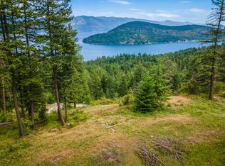 318 Moonbeam Rd, Sagle, ID 83860