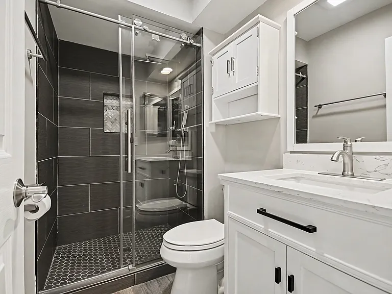 5195 Castaway Ln — Photo 18
