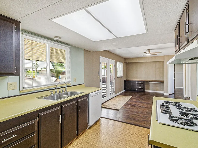 1309 Coronado Dr — Photo 20