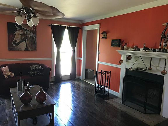 5th image of 1312 Yorkshire Dr