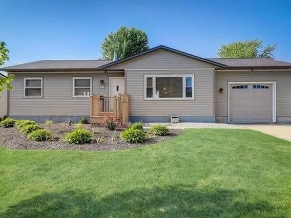 452 Williams St, Columbus, WI 53925