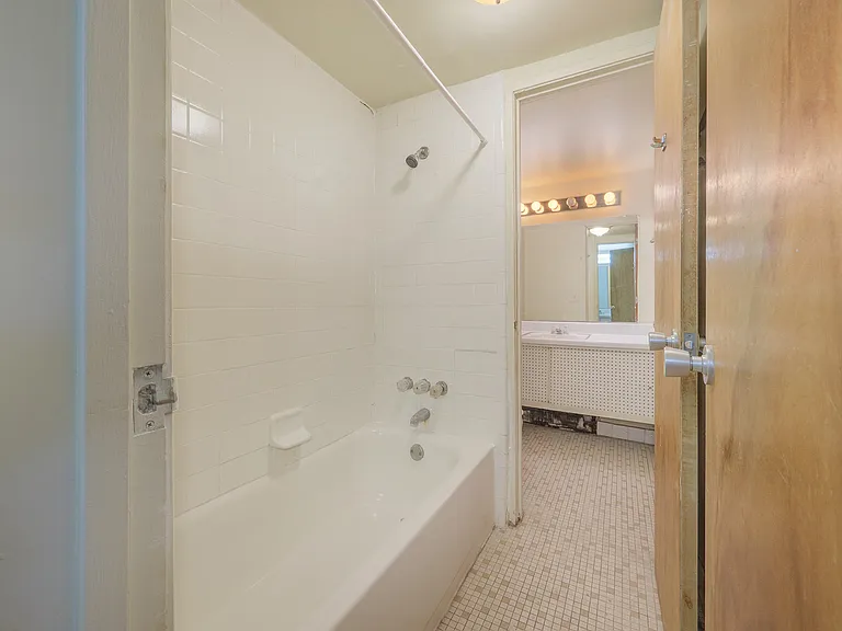 441 S. First St. — Photo 17