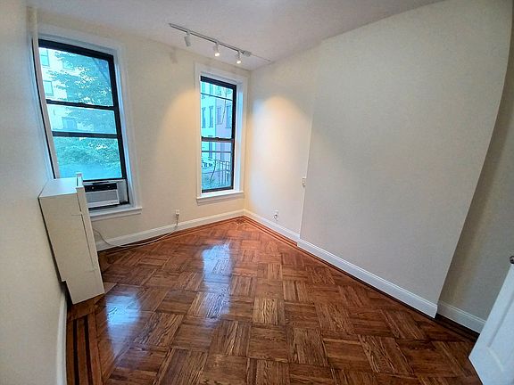 5th image of 151 7th Ave APT 1