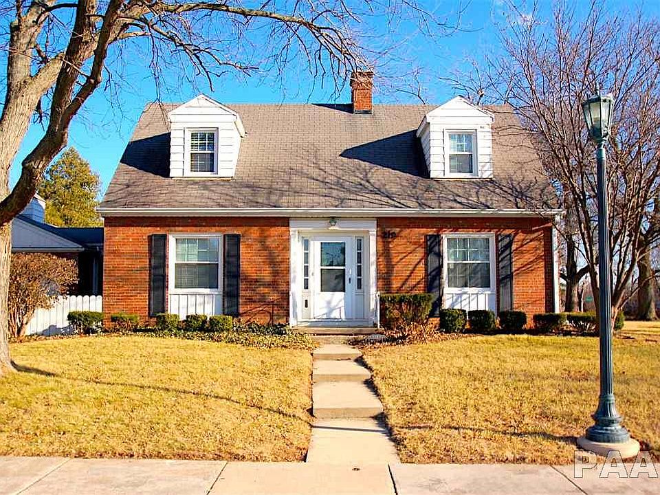 1st image of 219 W Stratford Dr