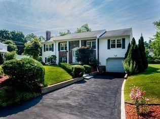 6 Parker St, Woburn, MA 01801