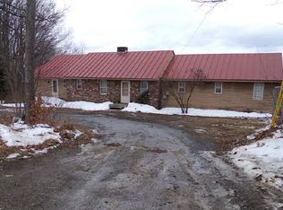 26 Forest Dr, Springfield, VT 05156