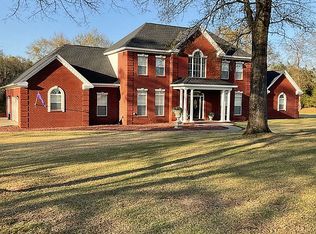 30 Willow Ln, Wetumpka, AL 36092