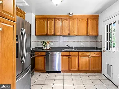 4227 University Dr — Photo 11