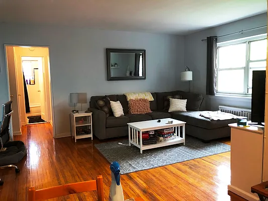 Rented by Prime Realty | media 7