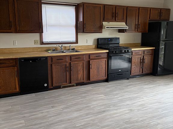 3rd image of 4609 Iron Cir