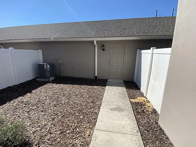 15555 Honeybell Dr — Photo 35