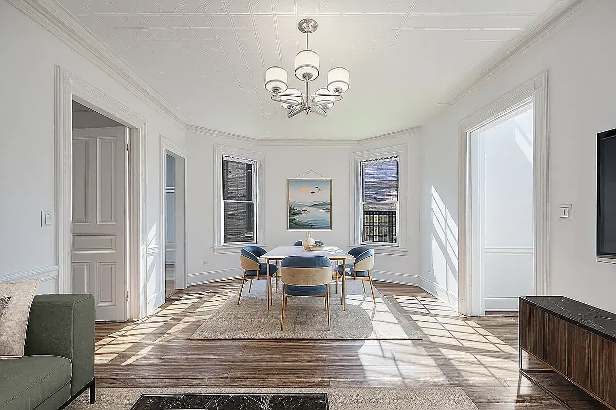 102 West 29th Street — Photo 2