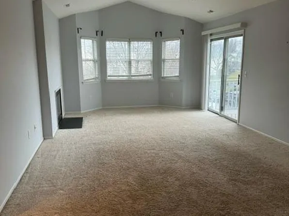 307 Ventnor Ct, Piscataway, NJ 08854