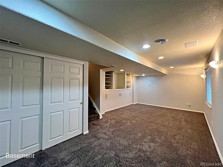 5377 S Ukraine Way — Photo 11