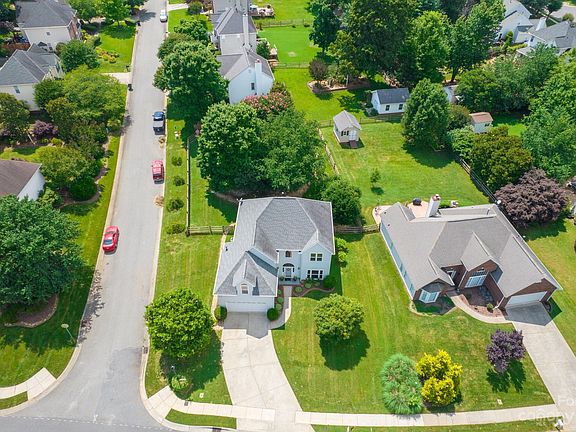 2nd image of 167 Chandeleur Dr